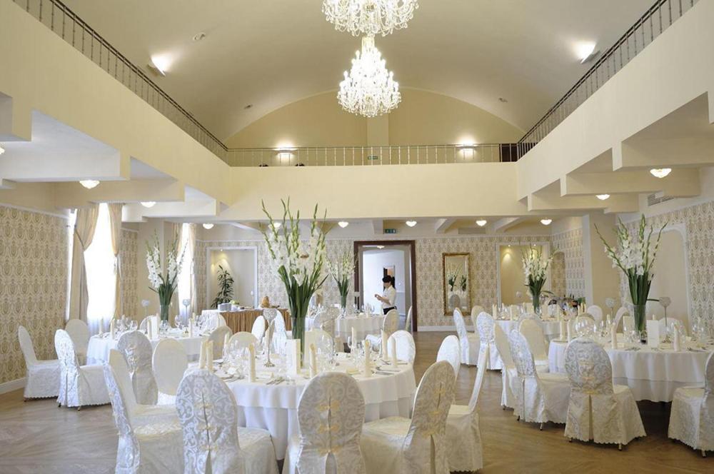 Hotel Skala بيالا بودلاسكا المظهر الخارجي الصورة