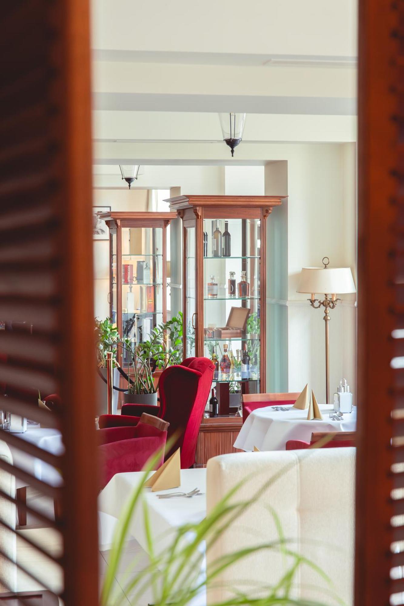 Hotel Skala بيالا بودلاسكا المظهر الخارجي الصورة